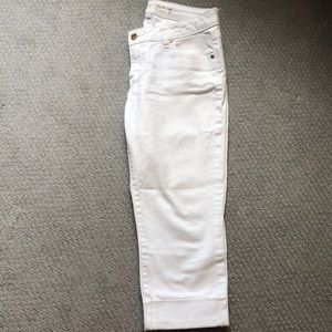 Jennifer Lopez Capris